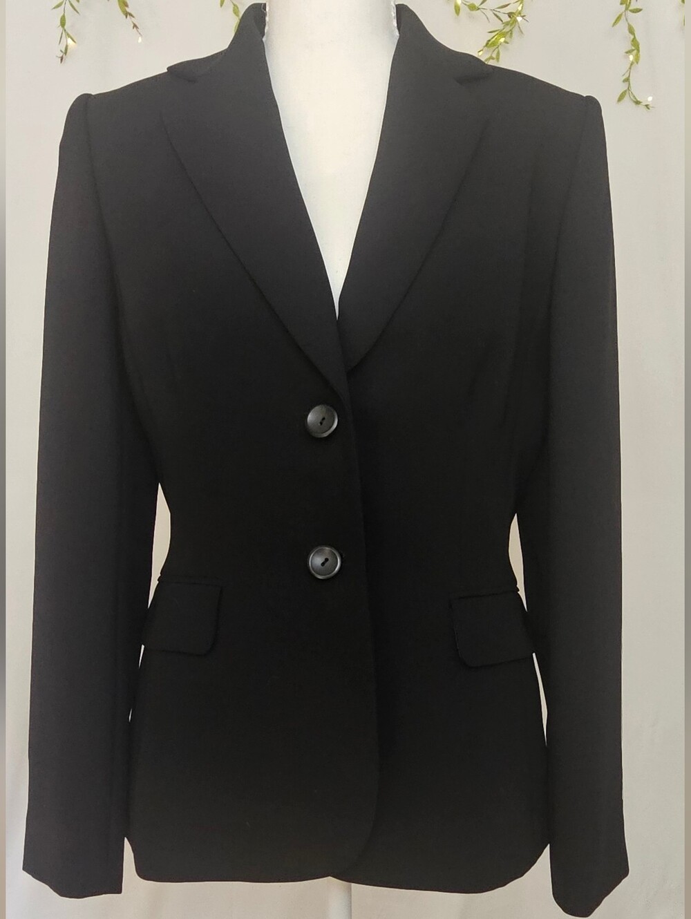 Tahari Arthur S. Levine Black Tailored Blazer Size 4